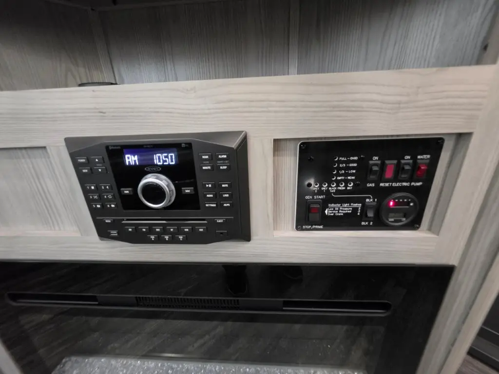 Used 2021 Fuzion Impact 367 - $55,000 - Image 20